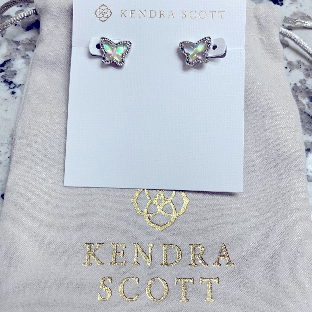 Kendra Scott earrings